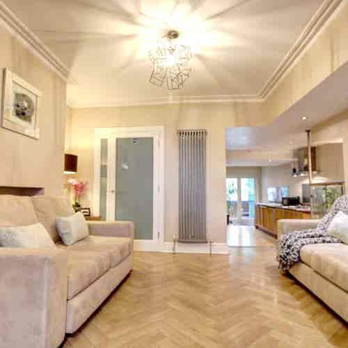 lounge_1762515110968